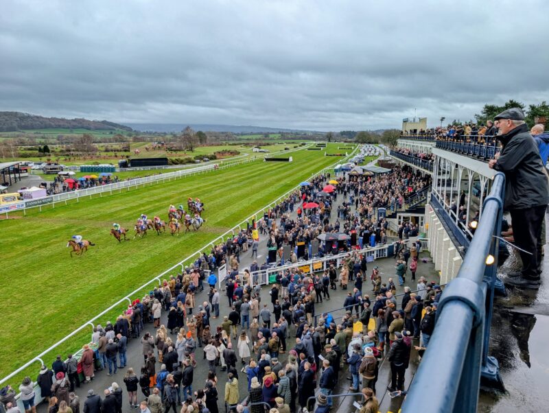 Event medical guidance for racecourse and sporting event organisers